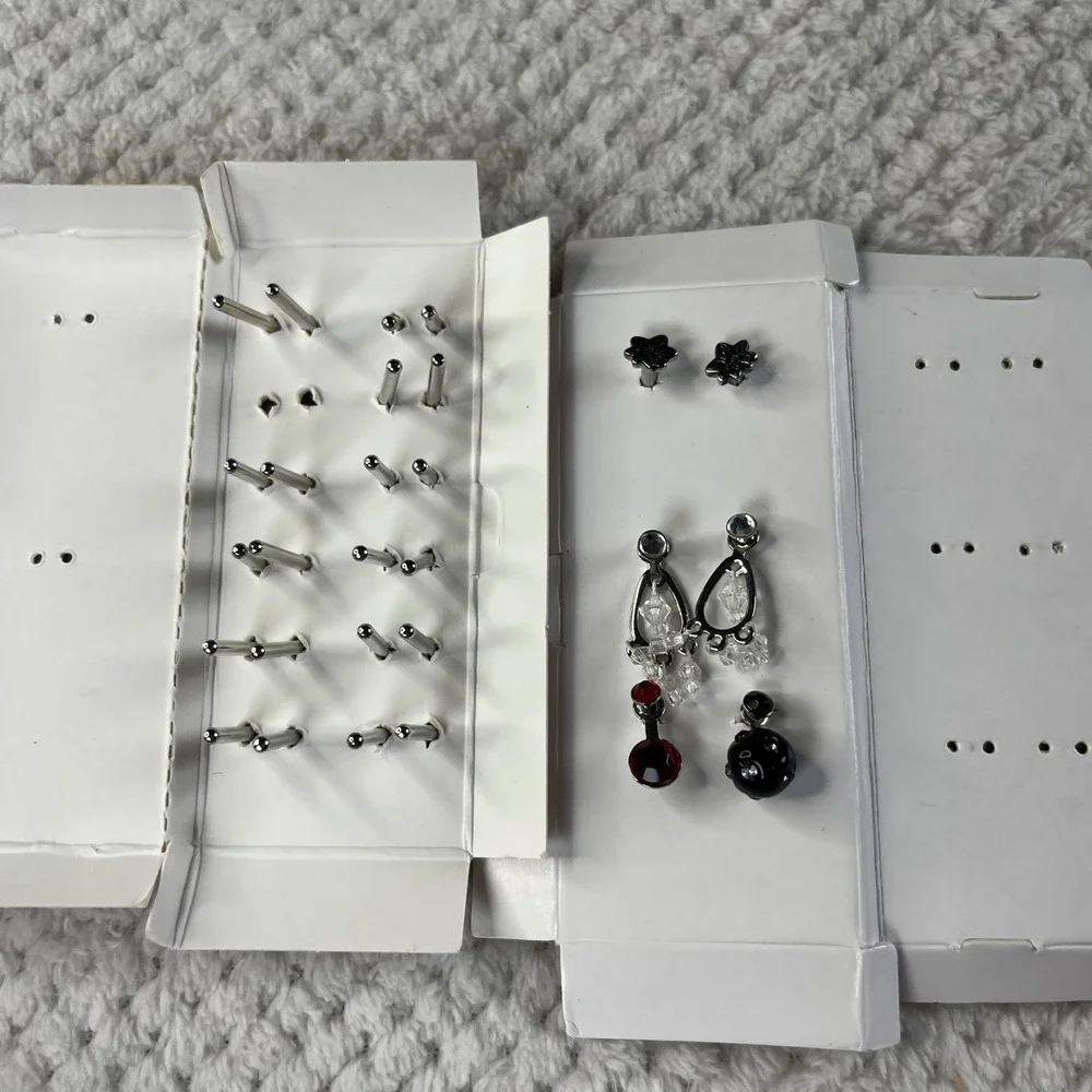 America Girl 13 Pair Mixed Earring Studs Dangles Black Stars Red Silver Tone